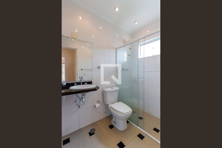 Casa para alugar com 300m², 4 quartos e 5 vagasBanheiro