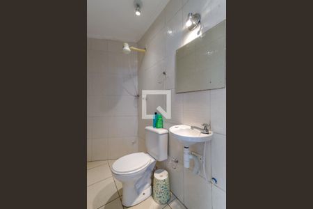 Casa para alugar com 300m², 4 quartos e 5 vagasBanheiro de Serviço