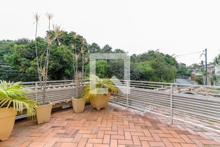 Varanda de casa para alugar com 4 quartos, 300m² em Vila Irmãos Arnoni, São Paulo