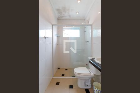 Casa para alugar com 300m², 4 quartos e 5 vagasBanheiro da Suíte 2