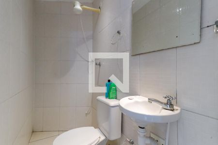 Casa para alugar com 300m², 4 quartos e 5 vagasBanheiro de Serviço