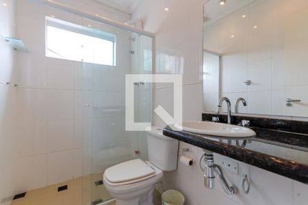 Casa para alugar com 300m², 4 quartos e 5 vagasBanheiro da Suíte 2