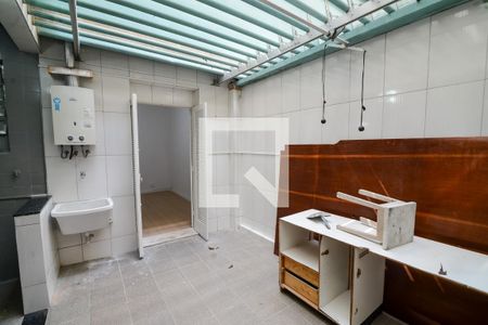 Apartamento para alugar com 120m², 3 quartos e 1 vagaÁrea de Serviço