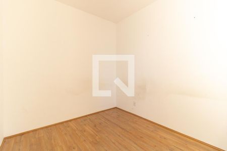 Quarto 1 de apartamento para alugar com 2 quartos, 32m² em Parque Fongaro, São Paulo
