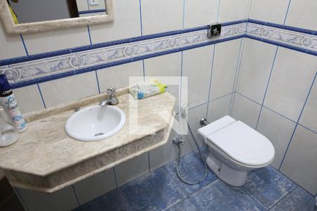 Casa à venda com 200m², 3 quartos e 3 vagasLavabo