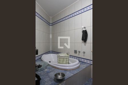 Casa à venda com 200m², 3 quartos e 3 vagasBanheiro da Suite