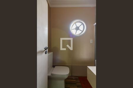 Casa à venda com 200m², 3 quartos e 2 vagas Casa à venda com 200m², 3 quartos e 2 vagasBanheiro