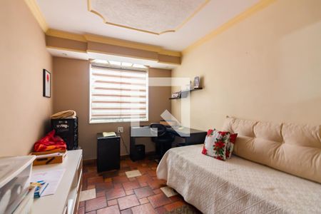 Casa à venda com 200m², 3 quartos e 2 vagas Casa à venda com 200m², 3 quartos e 2 vagasQuarto