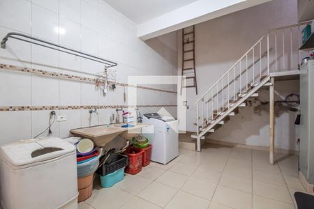 Casa para alugar com 180m², 3 quartos e 6 vagasÁrea de Serviço