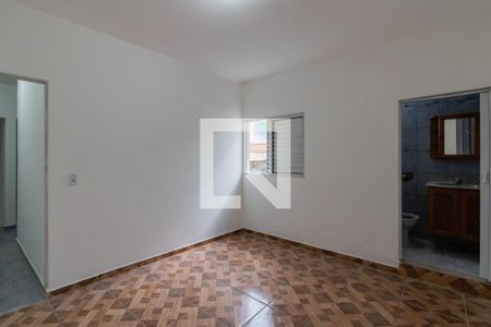 Suíte de casa para alugar com 3 quartos, 140m² em Jardim Santa Cecília, Guarulhos