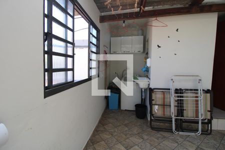 Casa à venda com 220m², 5 quartos e sem vagaCasa 1 - Detalhe área de serviço 