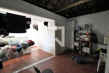 Casa à venda com 220m², 5 quartos e sem vagaÁrea de serviço 