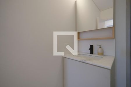 Apartamento para alugar com 72m², 2 quartos e 2 vagas Apartamento para alugar com 72m², 2 quartos e 2 vagasBanheiro