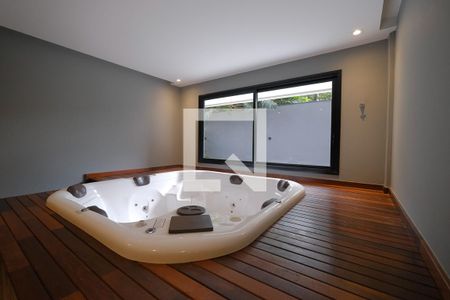 Apartamento para alugar com 72m², 2 quartos e 2 vagas Apartamento para alugar com 72m², 2 quartos e 2 vagasSpa