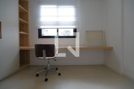 Quarto 1 de apartamento para alugar com 2 quartos, 72m² em Bigorrilho, Curitiba