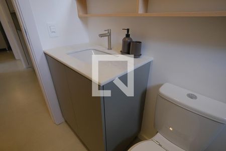Apartamento para alugar com 72m², 2 quartos e 2 vagas Apartamento para alugar com 72m², 2 quartos e 2 vagasBanheiro da Suíte