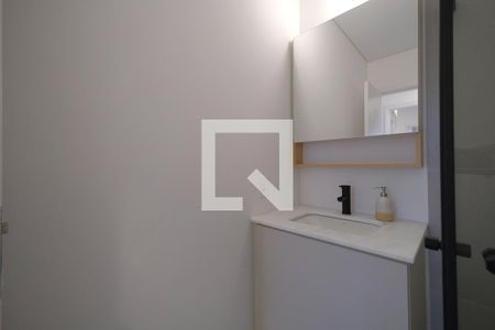 Apartamento para alugar com 72m², 2 quartos e 2 vagas Apartamento para alugar com 72m², 2 quartos e 2 vagasBanheiro