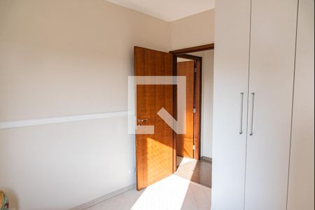 Casa de condomínio à venda com 188m², 3 quartos e 3 vagas Casa de condomínio à venda com 188m², 3 quartos e 3 vagasQuarto 2