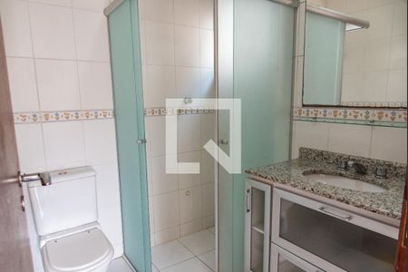 Casa de condomínio à venda com 188m², 3 quartos e 3 vagas Casa de condomínio à venda com 188m², 3 quartos e 3 vagasBanheiro da suíte