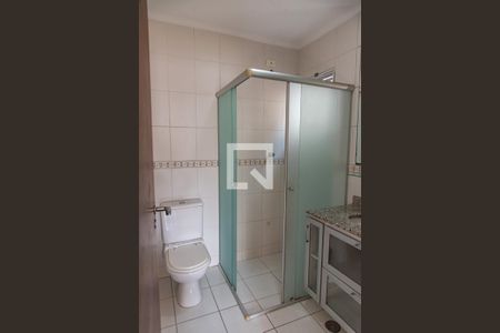 Casa de condomínio à venda com 188m², 3 quartos e 3 vagas Casa de condomínio à venda com 188m², 3 quartos e 3 vagasBanheiro da suíte