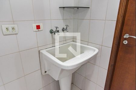 Casa de condomínio à venda com 188m², 3 quartos e 3 vagas Casa de condomínio à venda com 188m², 3 quartos e 3 vagasÁrea de servço