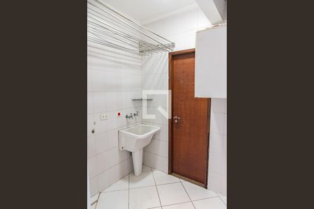 Casa de condomínio à venda com 188m², 3 quartos e 3 vagas Casa de condomínio à venda com 188m², 3 quartos e 3 vagasÁrea de servço