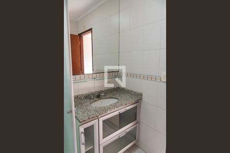 Casa de condomínio à venda com 188m², 3 quartos e 3 vagas Casa de condomínio à venda com 188m², 3 quartos e 3 vagasBanheiro da suíte