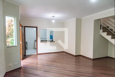 Casa de Condomínio à venda com 3 quartos, 188m² em Cambuci, São Paulo