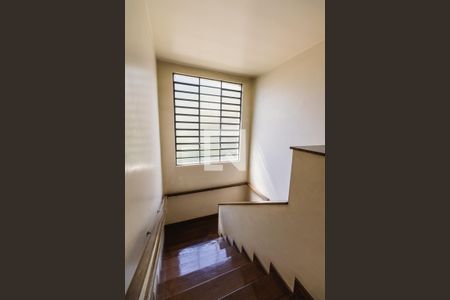 Corredor de casa à venda com 4 quartos, 300m² em Bela Aliança, São Paulo