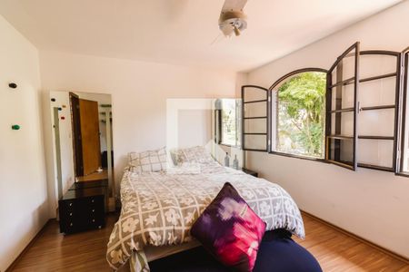 Casa para alugar com 300m², 4 quartos e 4 vagas Casa para alugar com 300m², 4 quartos e 4 vagasQuarto 2