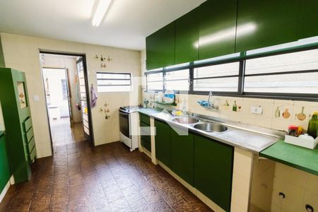 Casa para alugar com 300m², 4 quartos e 4 vagas Casa para alugar com 300m², 4 quartos e 4 vagasCozinha