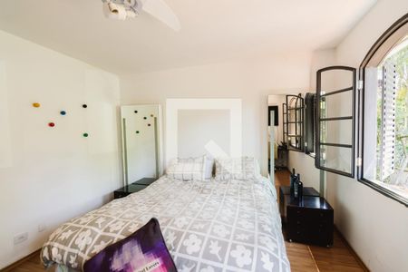 Casa para alugar com 300m², 4 quartos e 4 vagas Casa para alugar com 300m², 4 quartos e 4 vagasQuarto 2