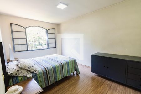 Casa para alugar com 300m², 4 quartos e 4 vagas Casa para alugar com 300m², 4 quartos e 4 vagasSuíte 4
