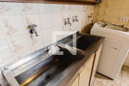 Casa para alugar com 300m², 4 quartos e 4 vagas Casa para alugar com 300m², 4 quartos e 4 vagasLavanderia