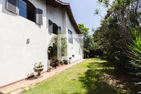 Casa para alugar com 300m², 4 quartos e 4 vagas Casa para alugar com 300m², 4 quartos e 4 vagasQuintal