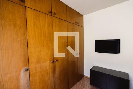 Casa para alugar com 300m², 4 quartos e 4 vagas Casa para alugar com 300m², 4 quartos e 4 vagasQuarto 1