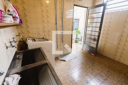 Casa para alugar com 300m², 4 quartos e 4 vagas Casa para alugar com 300m², 4 quartos e 4 vagasLavanderia