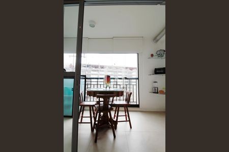Varanda e área de serviço  de apartamento para alugar com 1 quarto, 38m² em Vila Andrade, São Paulo