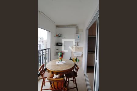Varanda e área de serviço  de apartamento para alugar com 1 quarto, 38m² em Vila Andrade, São Paulo