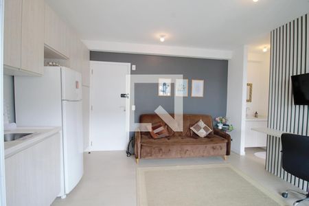 Sala e cozinha  de apartamento para alugar com 1 quarto, 38m² em Vila Andrade, São Paulo