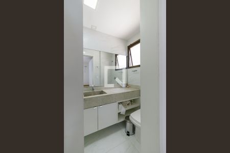 Apartamento à venda com 160m², 3 quartos e 2 vagasBanheiro Suíte