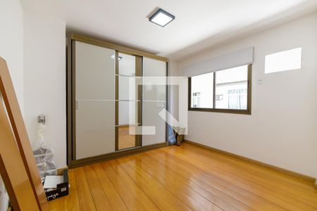 Apartamento à venda com 160m², 3 quartos e 2 vagasQuarto 2