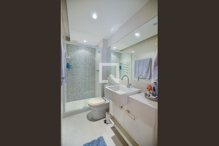 Apartamento à venda com 70m², 3 quartos e 1 vaga Apartamento à venda com 70m², 3 quartos e 1 vagaBanheiro Social