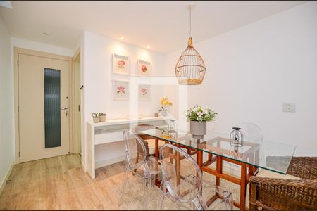 Sala de apartamento à venda com 3 quartos, 70m² em Maceió, Niterói