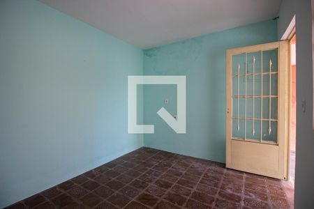 Sala de casa para alugar com 2 quartos, 215m² em Vila Carmosina, São Paulo