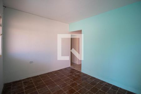 Sala de casa à venda com 2 quartos, 215m² em Vila Carmosina, São Paulo