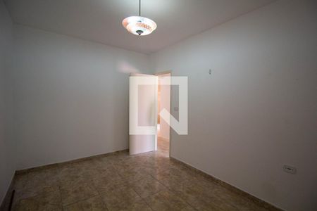 Quarto 1 de casa para alugar com 2 quartos, 215m² em Vila Carmosina, São Paulo