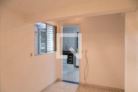 Quarto de casa para alugar com 1 quarto, 40m² em Vila Marieta, São Paulo