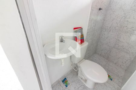 Banheiro  de casa para alugar com 1 quarto, 37m² em Vila Cruzeiro, São Paulo