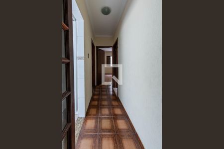 Corredor  de casa para alugar com 3 quartos, 160m² em Vila Lucia, São Paulo